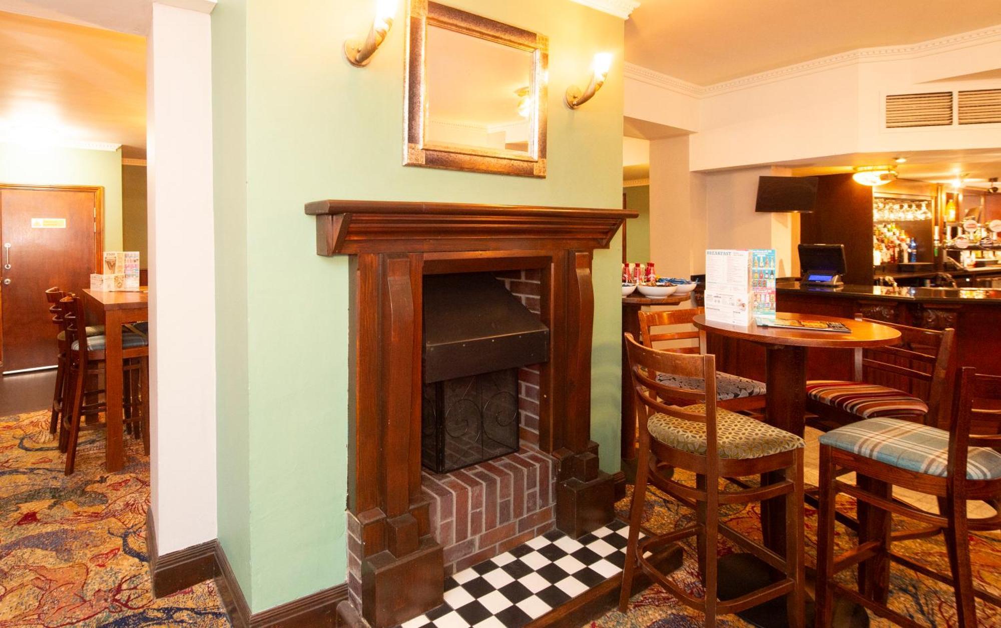 The Shrewsbury Hotel Wetherspoon Zewnętrze zdjęcie