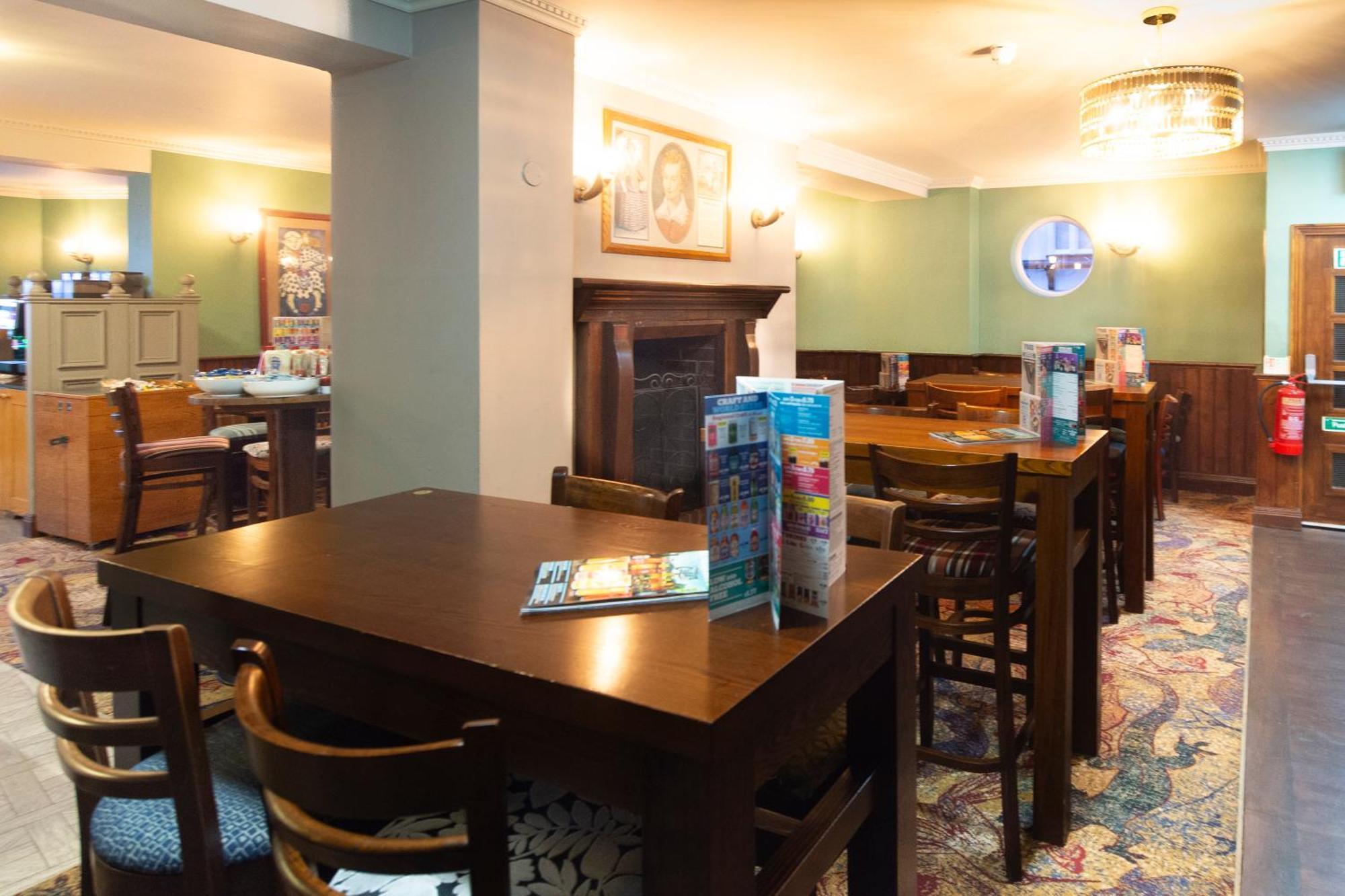 The Shrewsbury Hotel Wetherspoon Zewnętrze zdjęcie