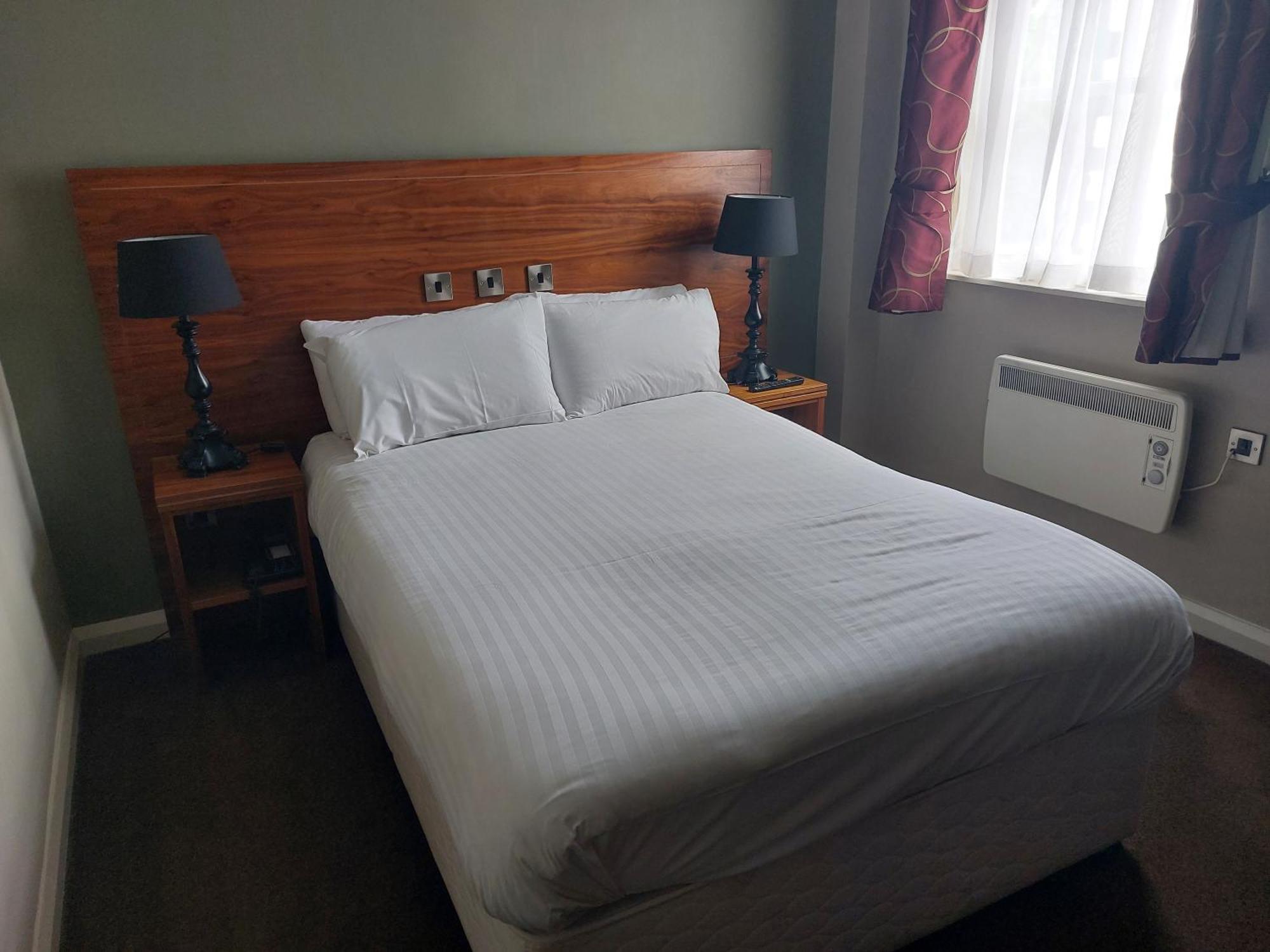 The Shrewsbury Hotel Wetherspoon Zewnętrze zdjęcie